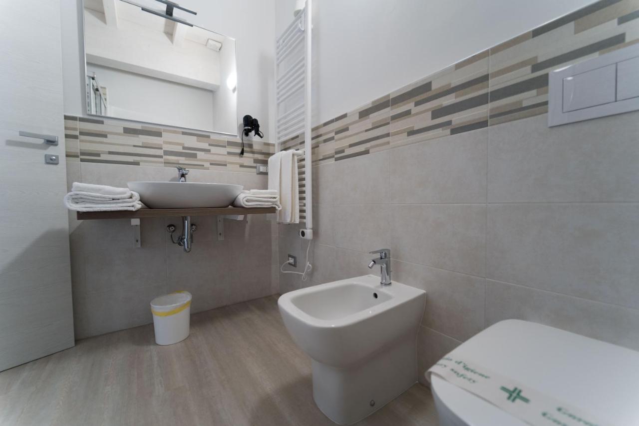 Claudio Rooms Fabbrico Luaran gambar