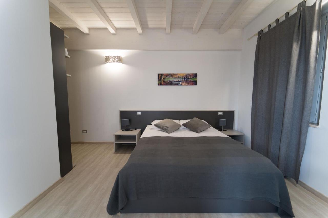 Claudio Rooms Fabbrico Luaran gambar